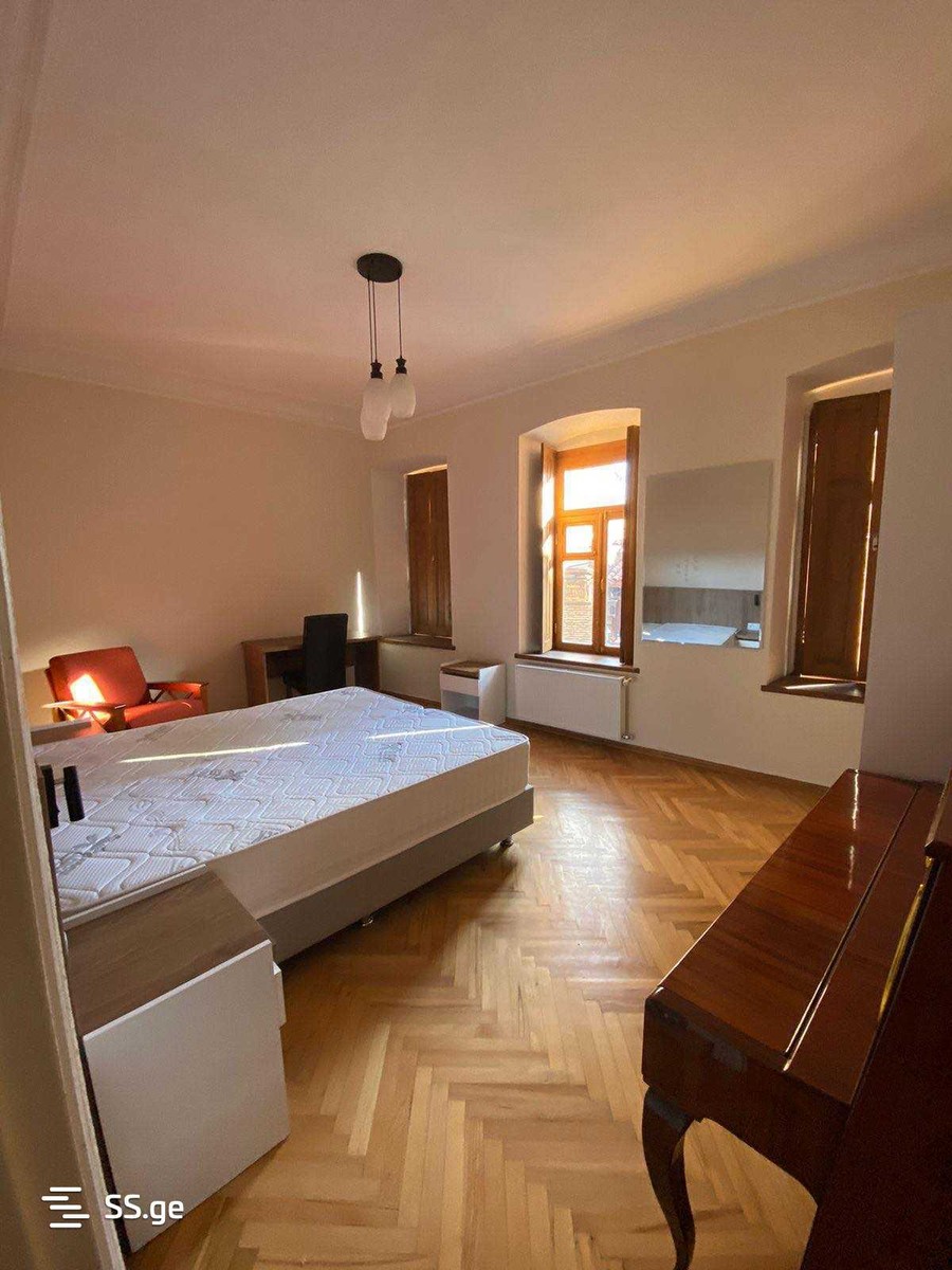 metekhi rise 8 - 2 rooms