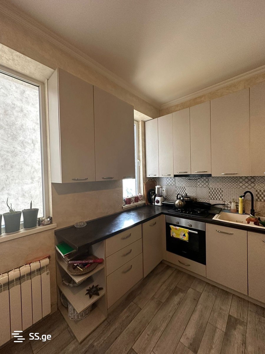 navtlugi st. - 3 rooms