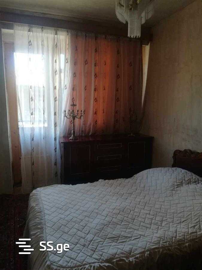samtredia st. 6 - 3 rooms