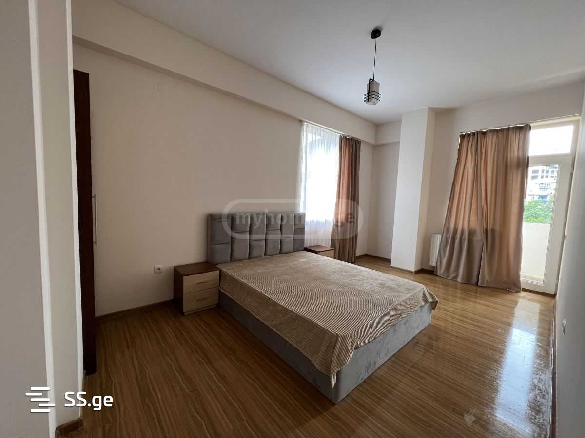 kostava st. - 3 rooms