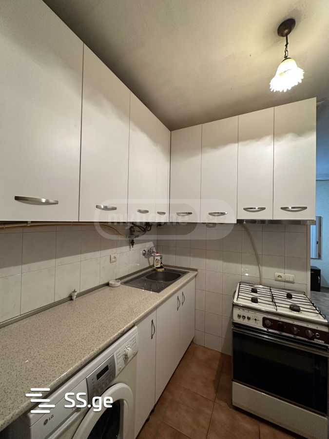 a.wereTlis avenue 1 - 3 rooms