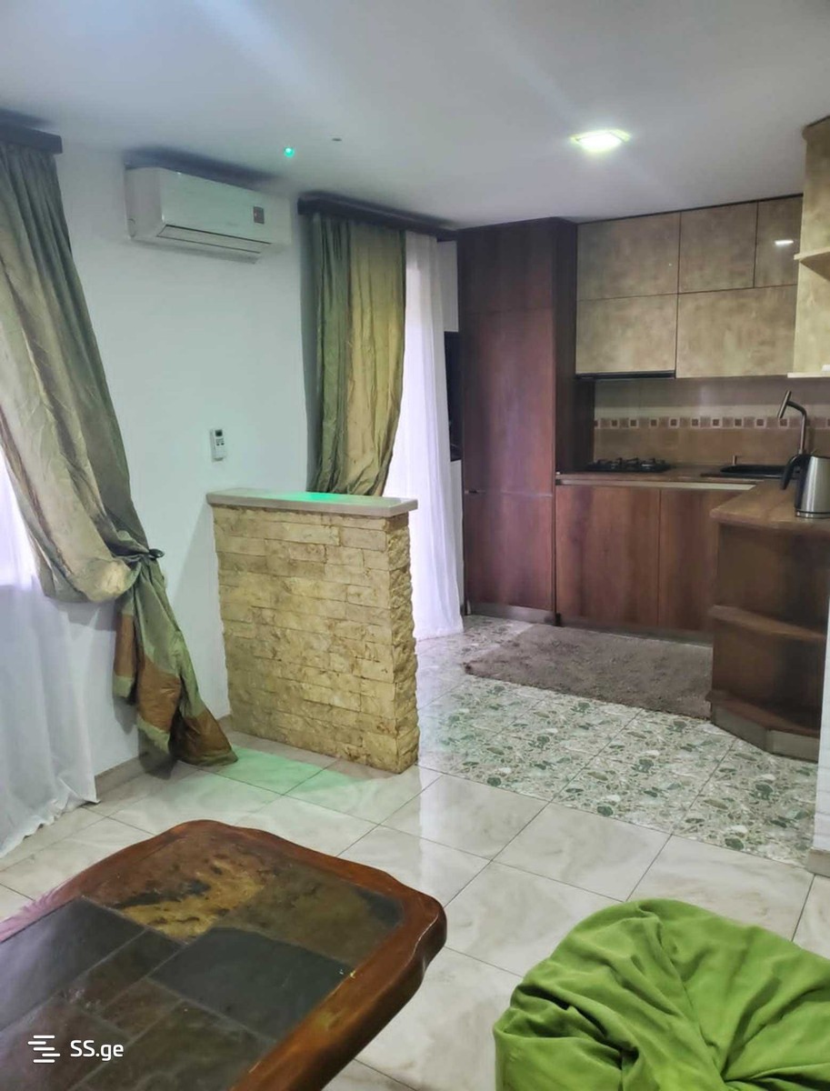 pekini st. 23 - 1 rooms