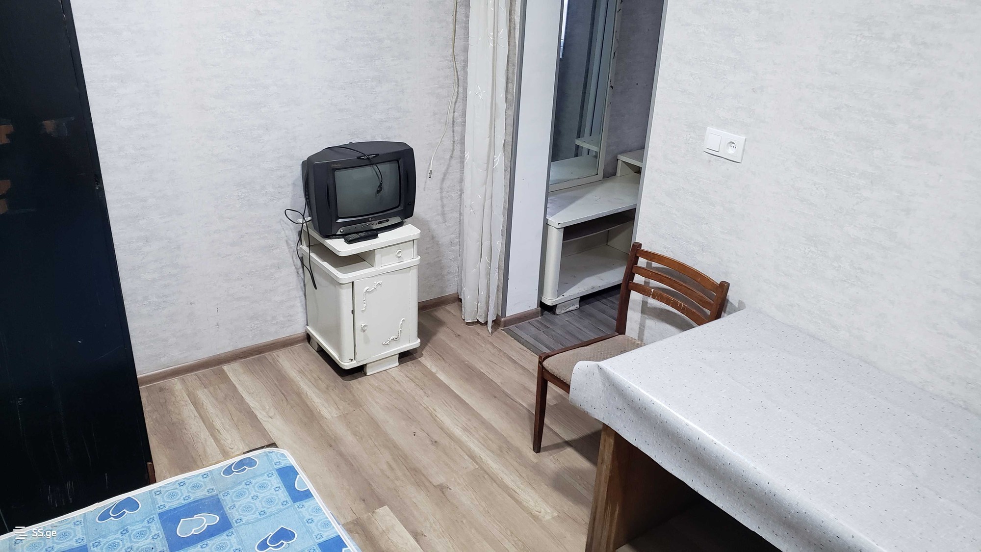 Antimoz Iveriel st. 9999 - 1 rooms