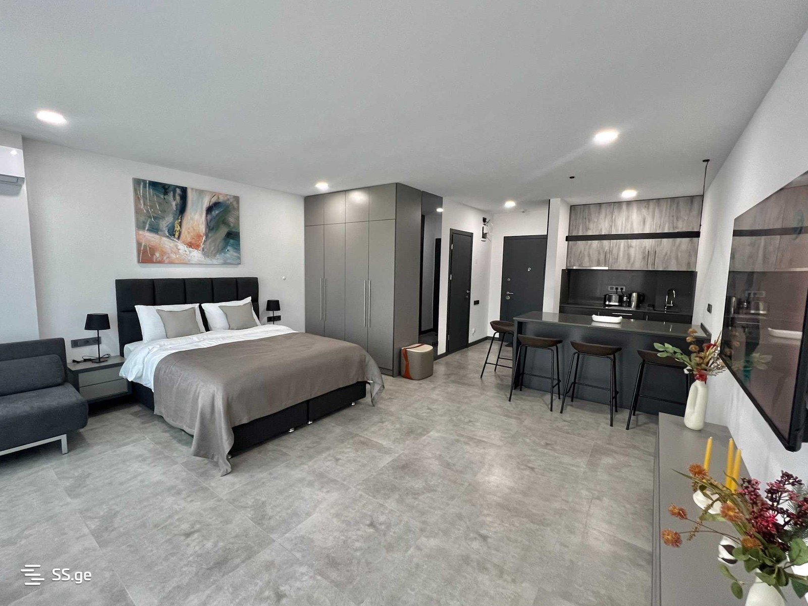 Lech and Maria Kaczynski street 8 - 1 rooms