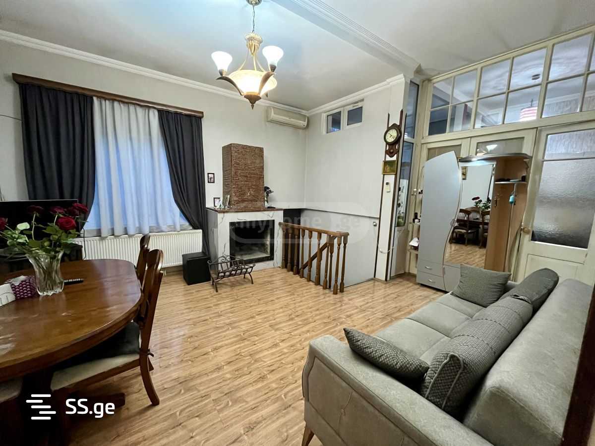 janashia st. - 5 rooms