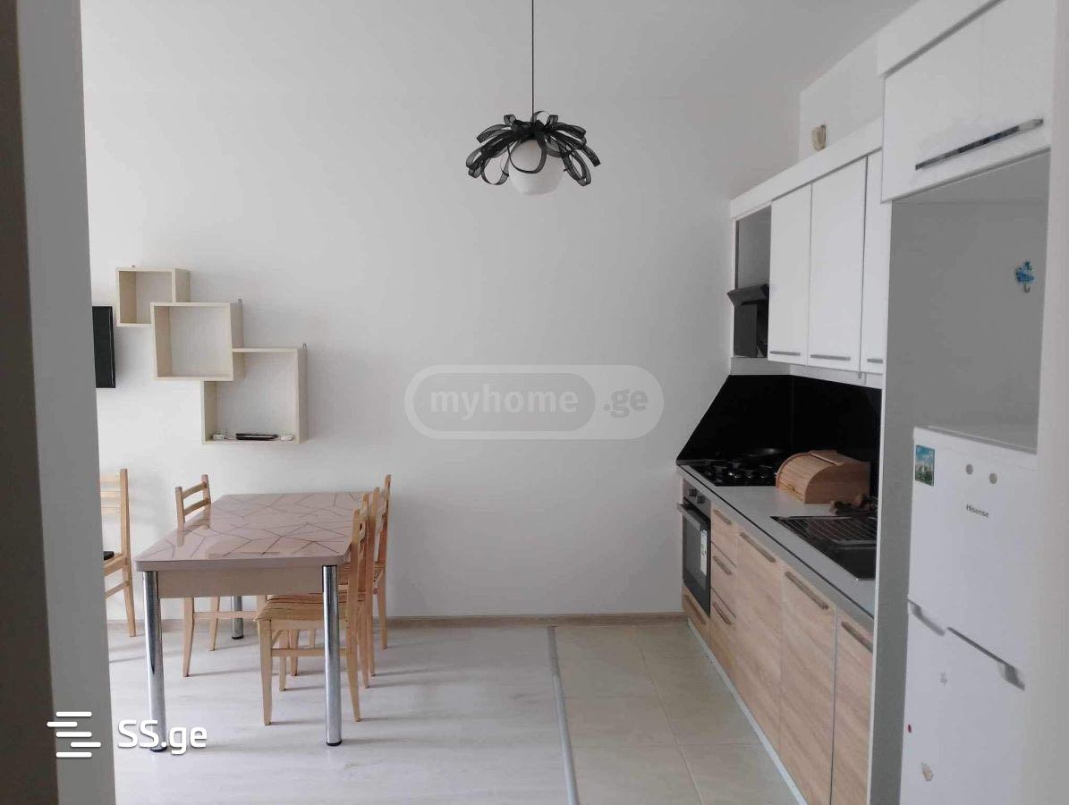Bob walsh st. - 3 rooms