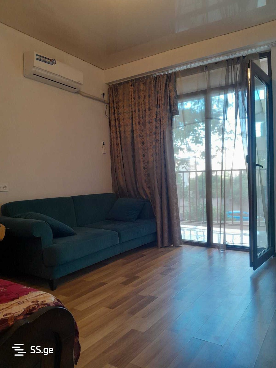B.Kvernadze st. 20 - 1 rooms