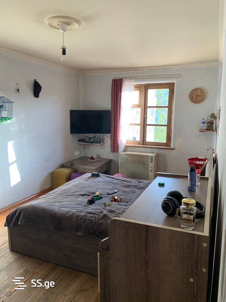 6 - 4 rooms