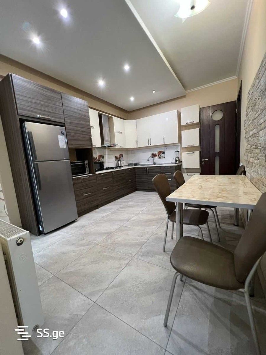 s. cincadze st 43 - 4 rooms
