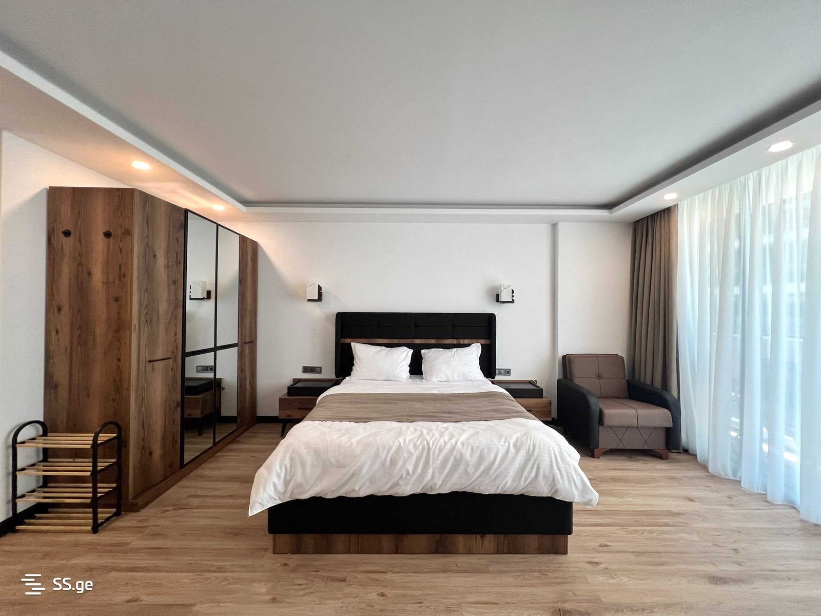 Lech and Maria Kaczynski street 8 - 1 rooms