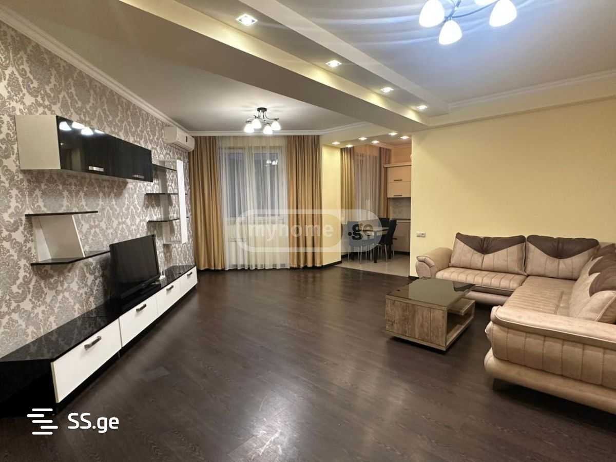 mitskevichi st. . - 4 rooms