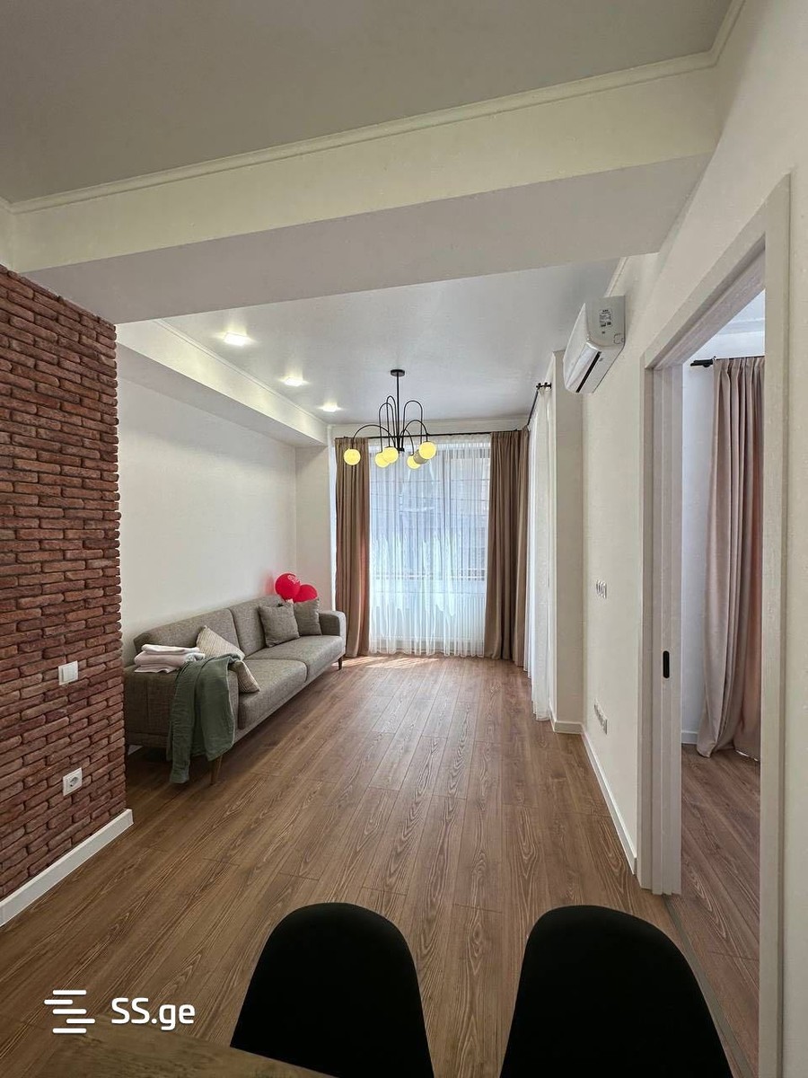 B.Kvernadze st. - 3 rooms