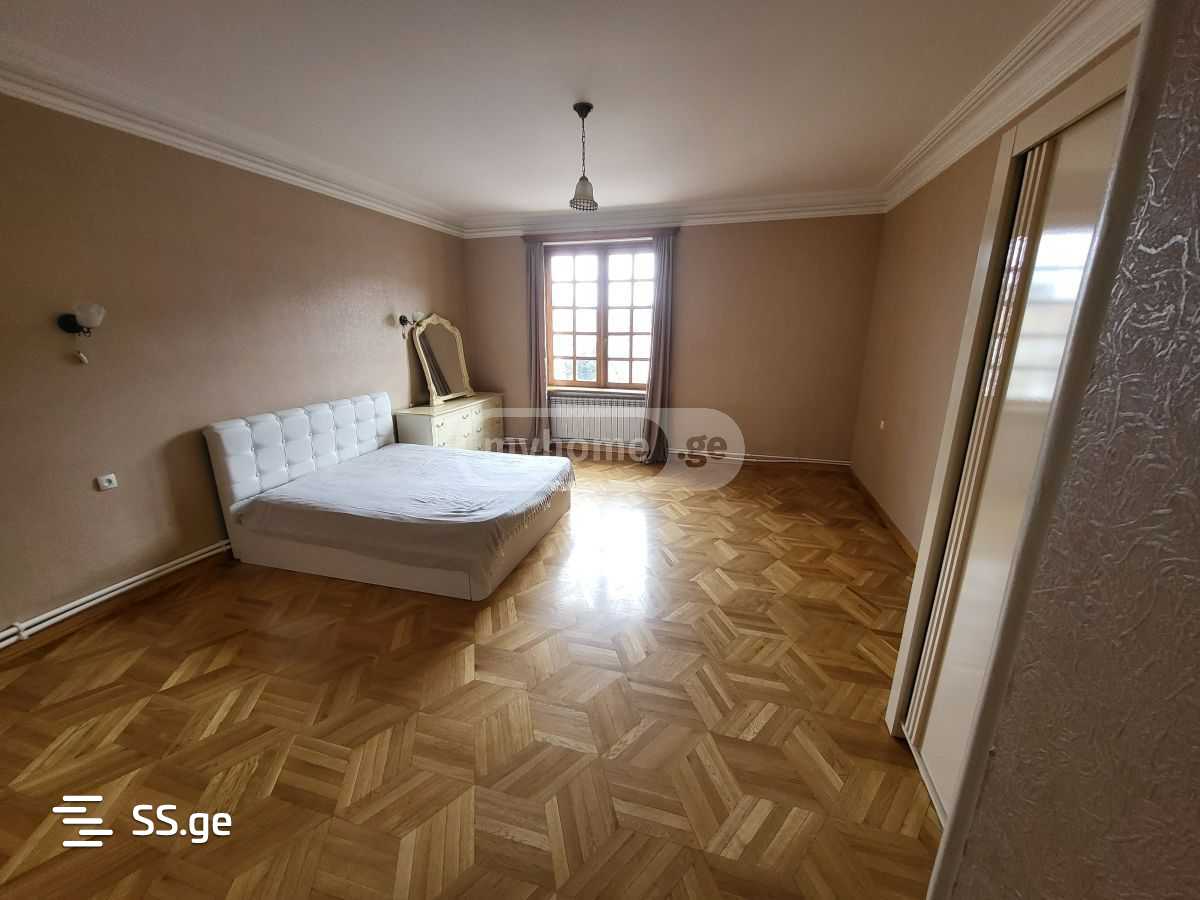 s. cincadze st / - 3 rooms
