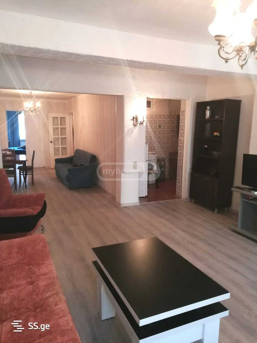 pekini st. 9 - 4 rooms
