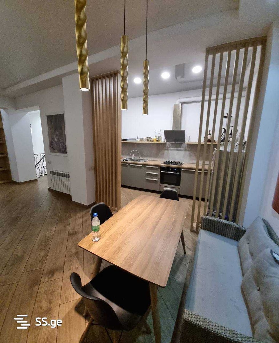 Artur Laisti st. 11 - 5 rooms