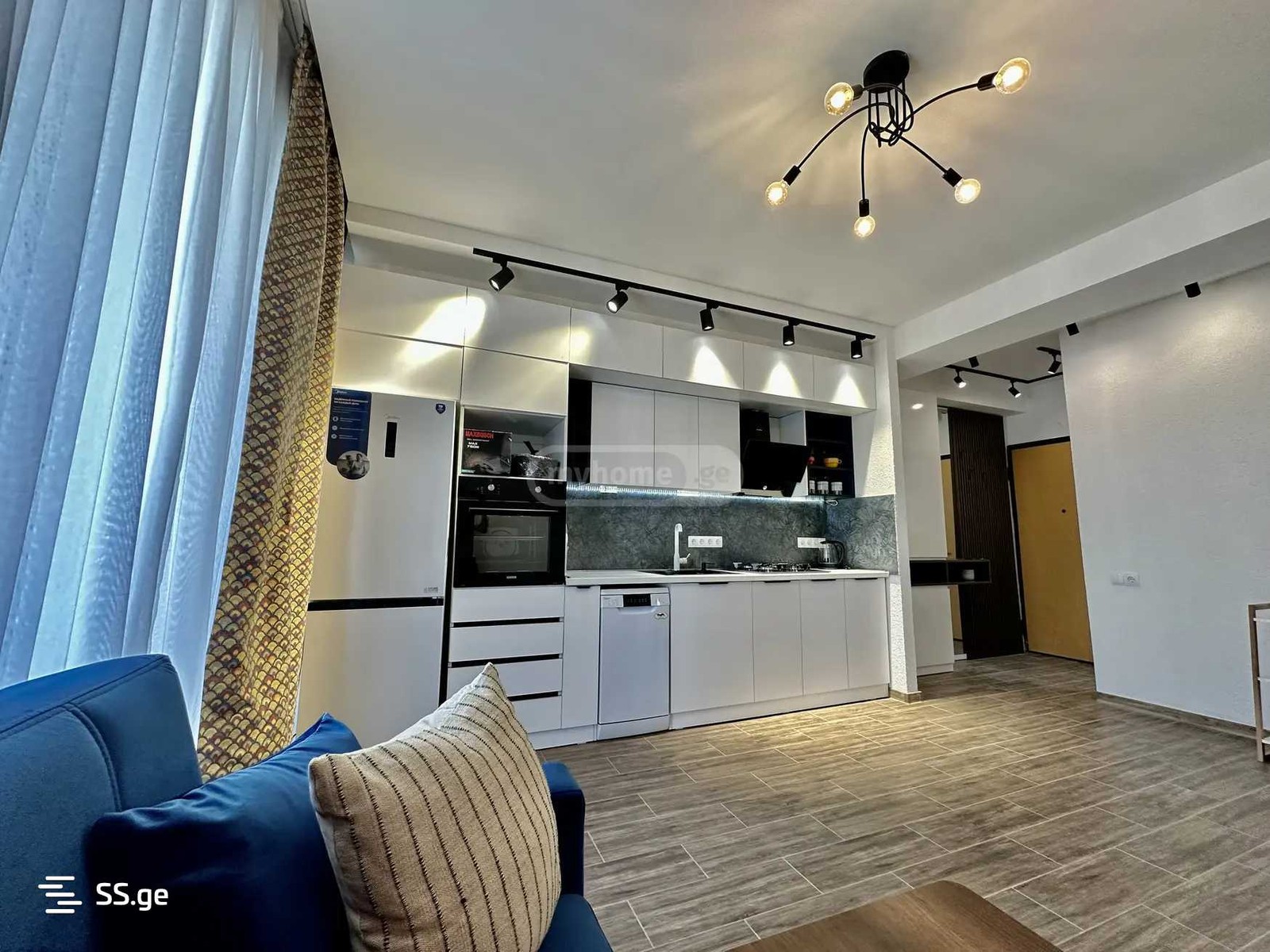 Tamarashvili st. (Saburtalo) - 3 rooms