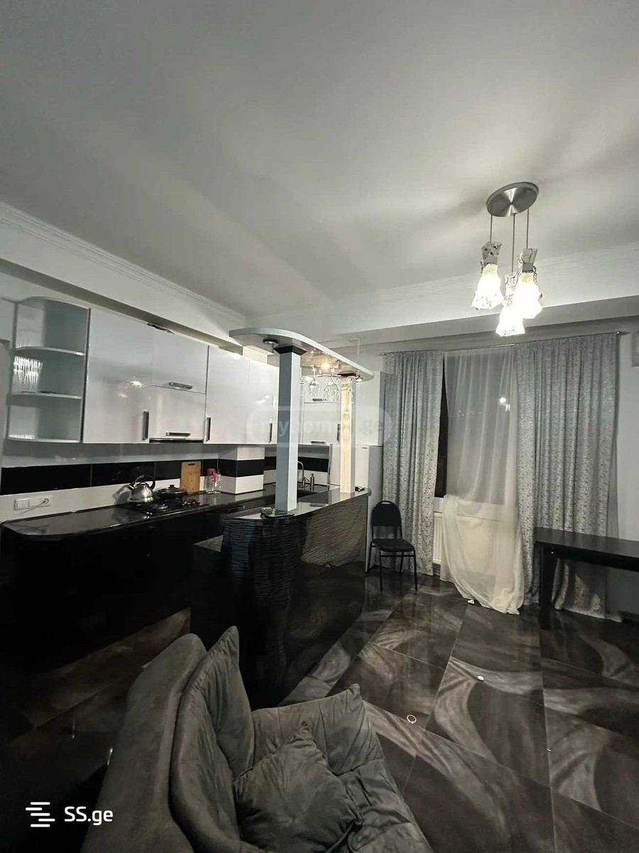 Ts. Dadiani st. (nadzaladevi) - 3 rooms