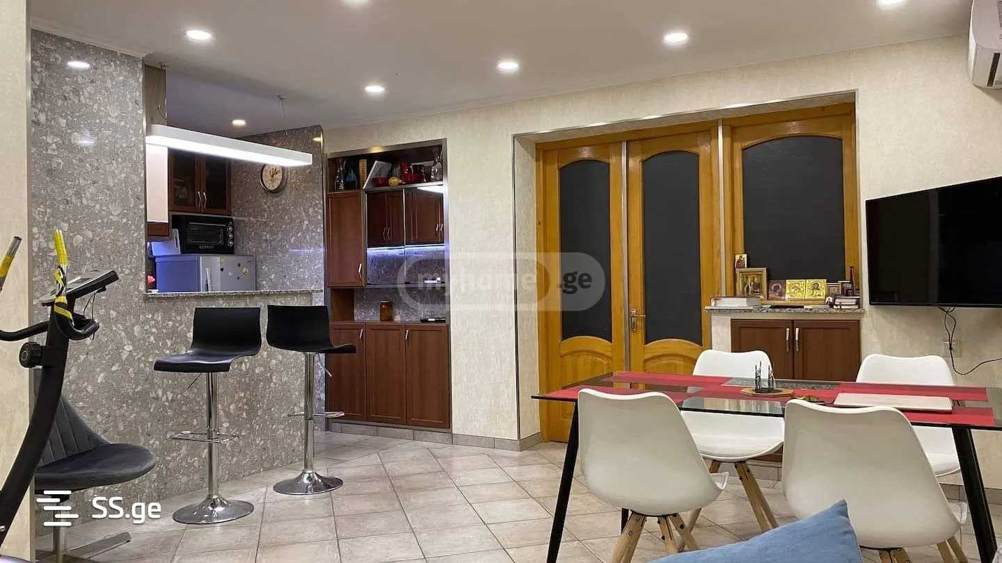 Tamarashvili st. (Saburtalo) 17 - 3 rooms