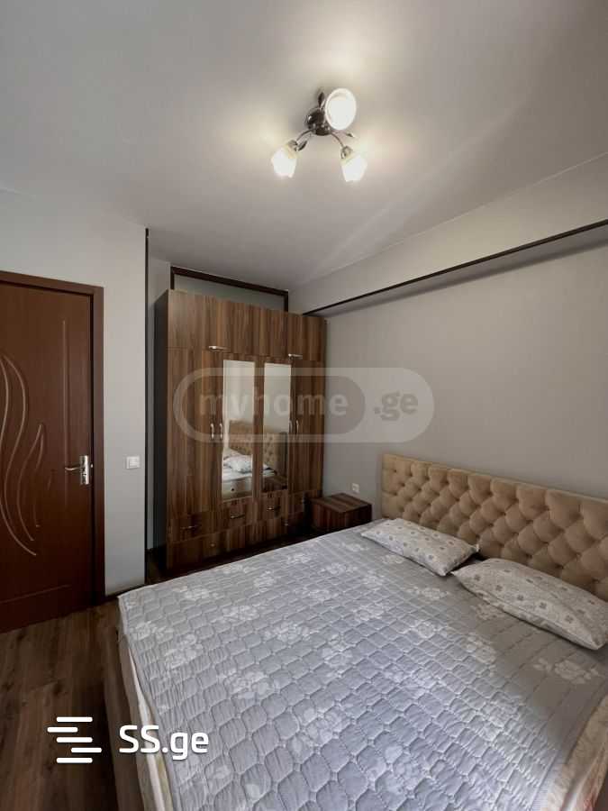 Holy Martyr Vasilisko st. - 3 rooms