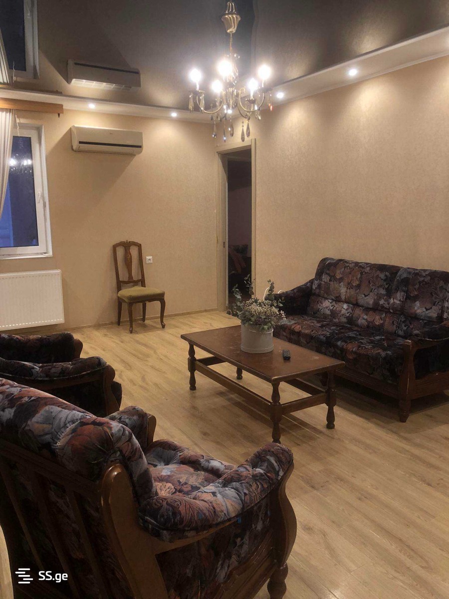 ioane petritsi st. 6 - 3 rooms