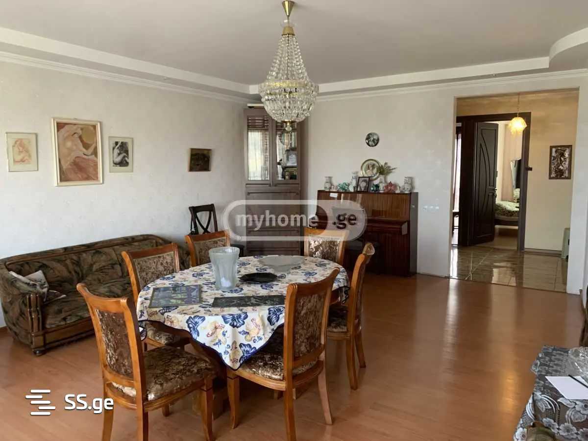 panaskerteli st. - 4 rooms
