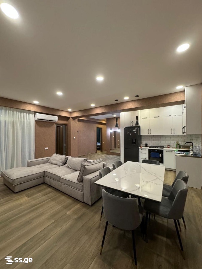 Avto Varazi st. - 4 rooms