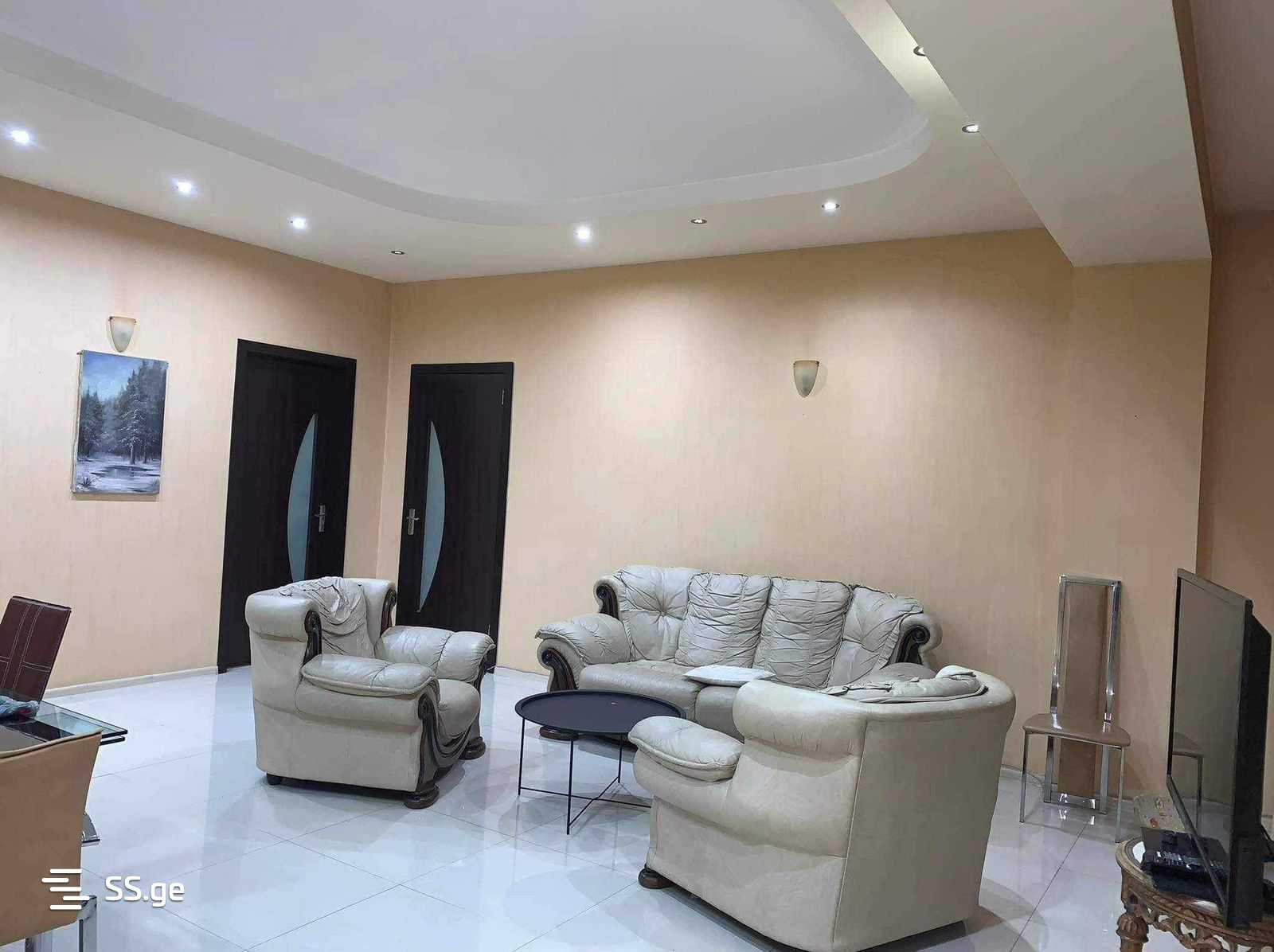 janashia st. - 3 rooms