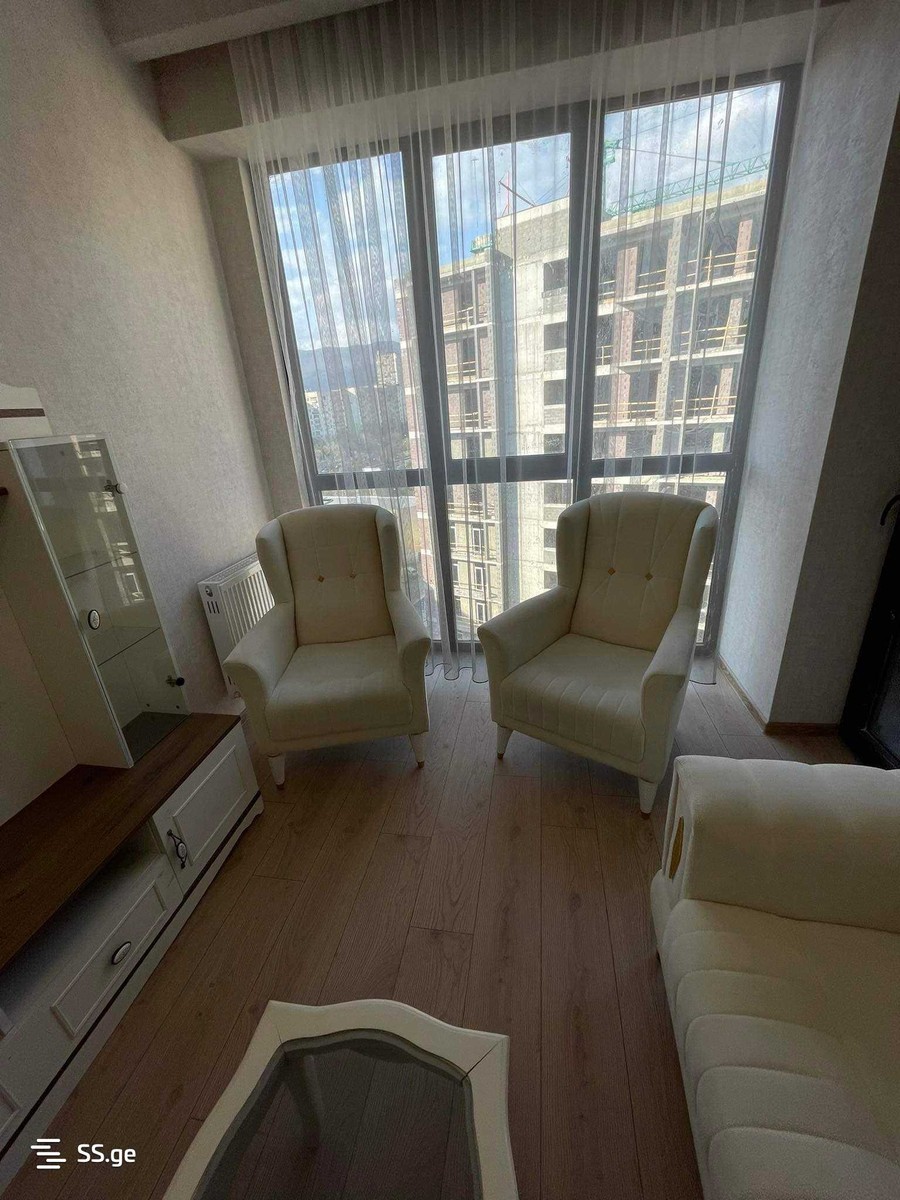 V Microdistrict - Gldani  გლდანიხიზანიშვილის108 - 2 rooms