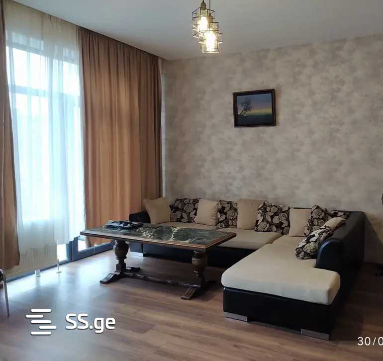 E. Amashukeli st. . - 3 rooms