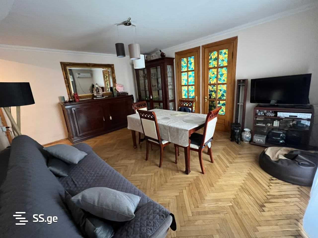 pekini st. 15 - 3 rooms