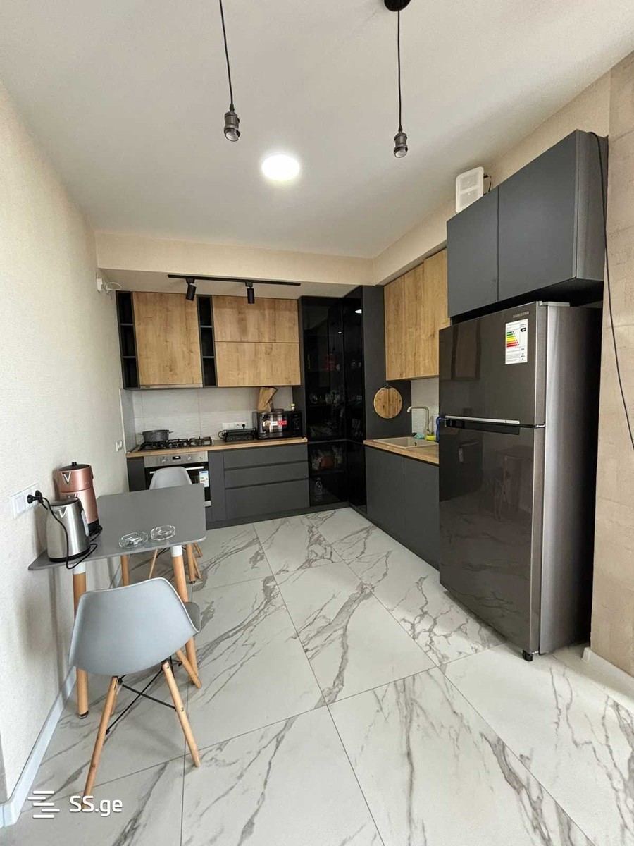 aslanidi st. 12 - 3 rooms