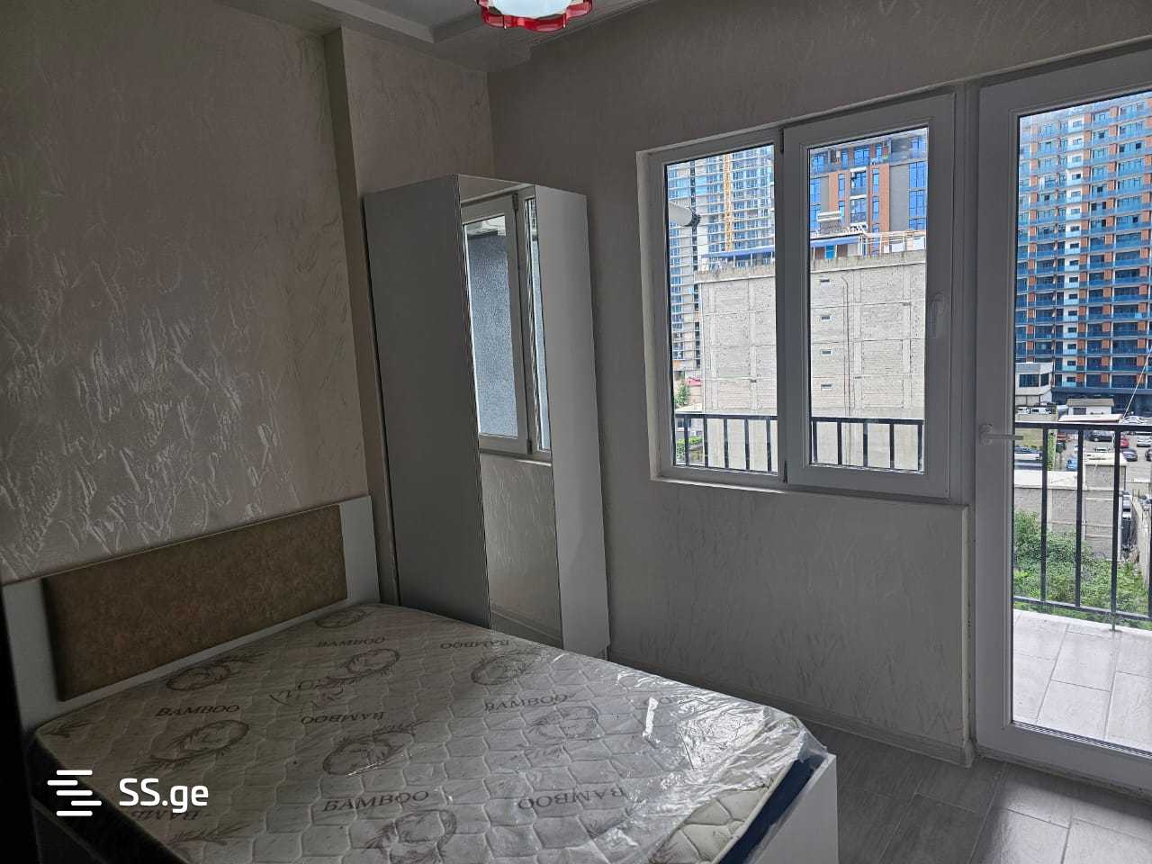 Lech and Maria Kaczynski street 4 - 1 rooms