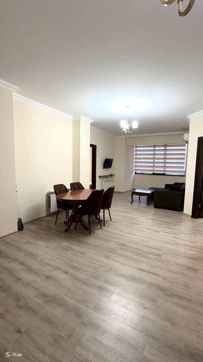 Sh. Rustaveli Ave. 43 - 3 rooms