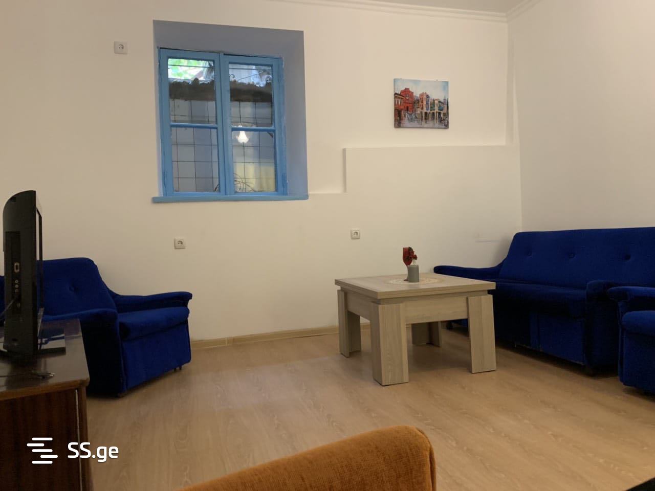 cinamdzgrishvili st. 8 - 2 rooms