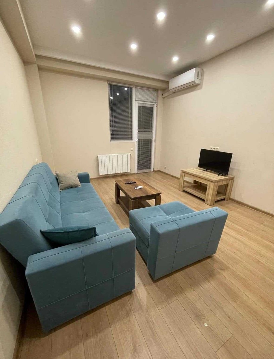 giorgi brtskinvale st. - 2 rooms