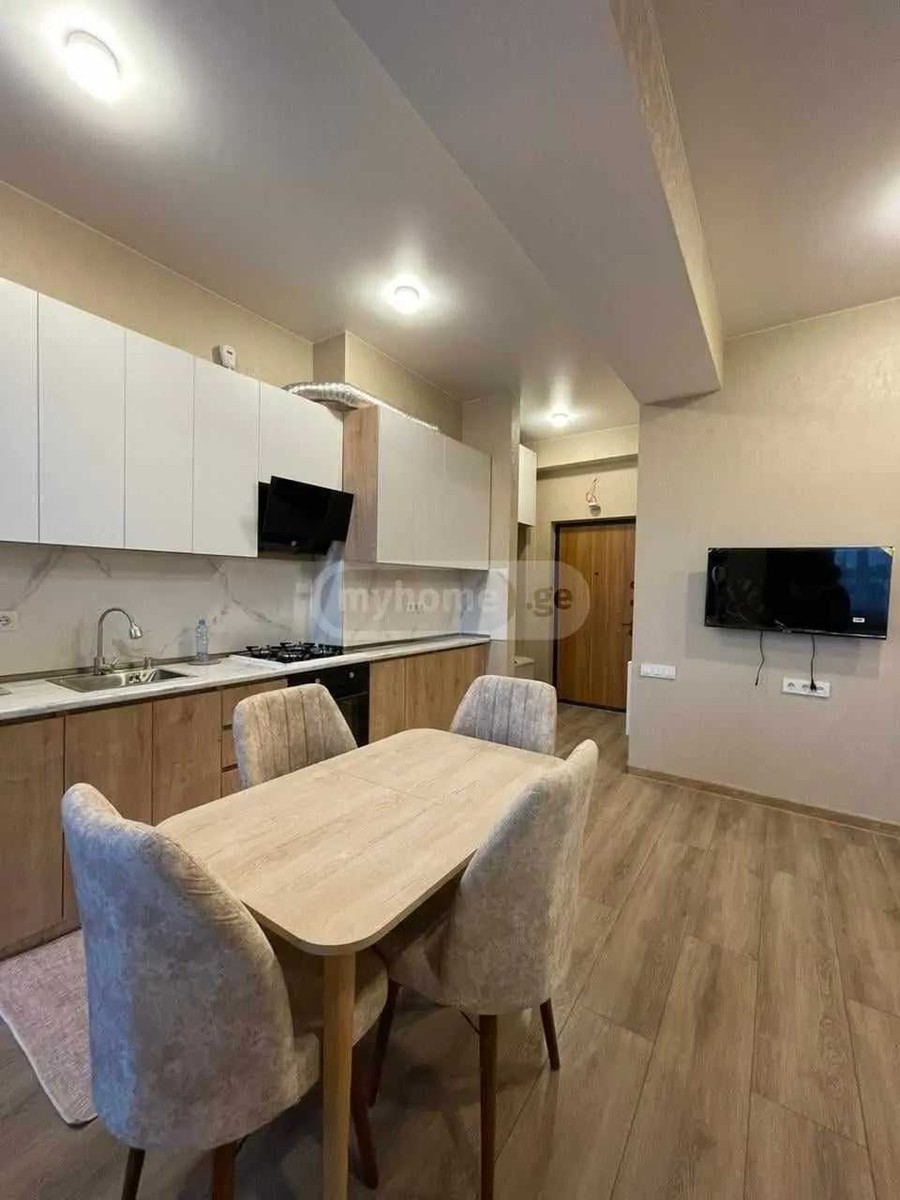 Beri Gabriel Salosi Ave. . - 3 rooms