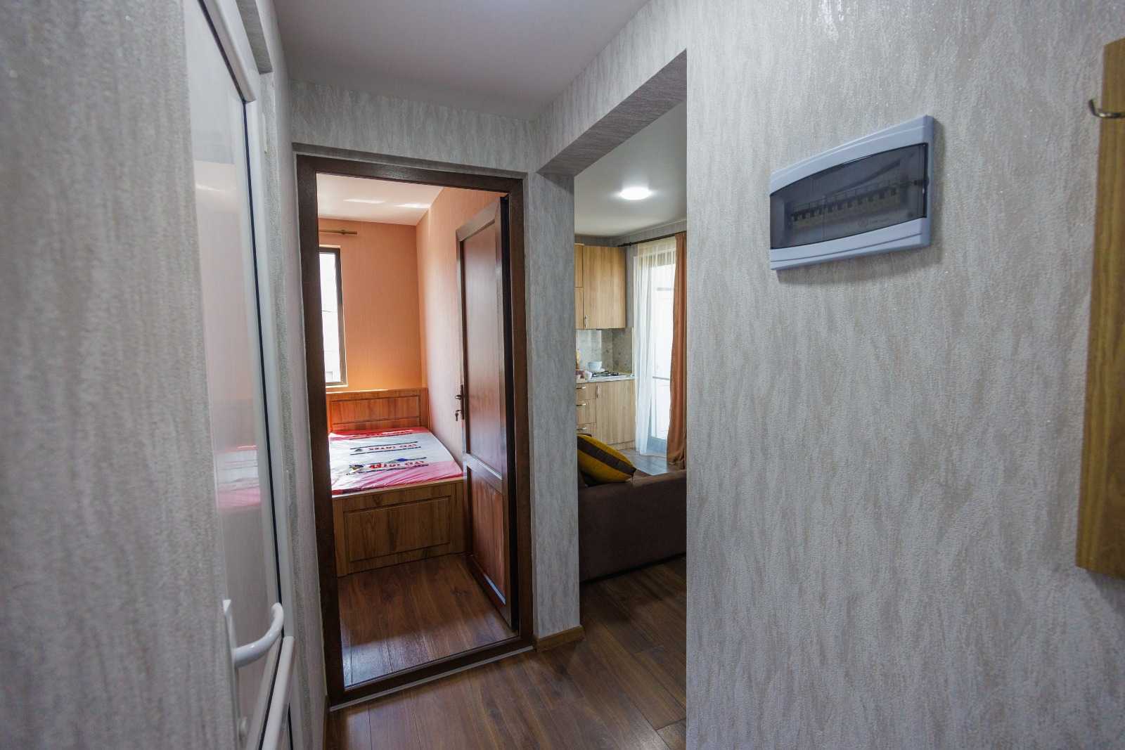 Orjonikidze-Toroshelidze st. 19ა - 1 rooms