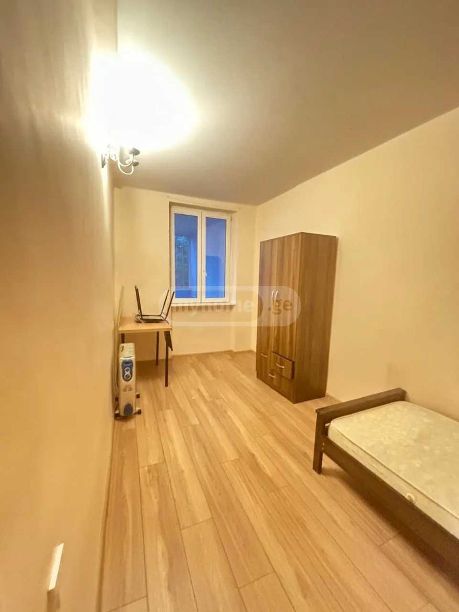Tamarashvili st. (Saburtalo) - 4 rooms