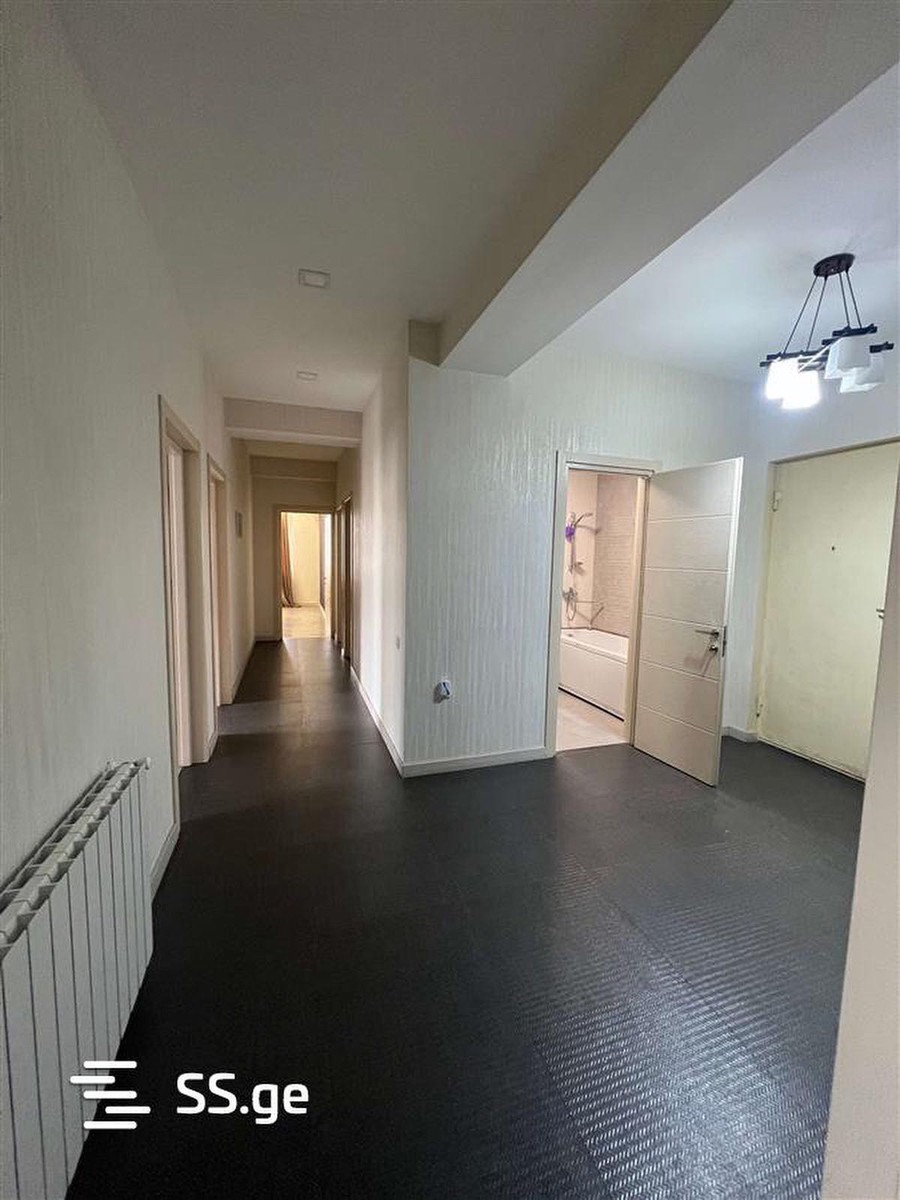 giorgi brtskinvale st. 15 - 4 rooms