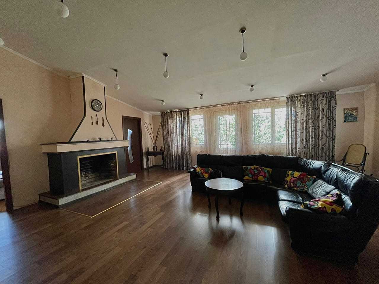 agmashenebeli ave - 4 rooms