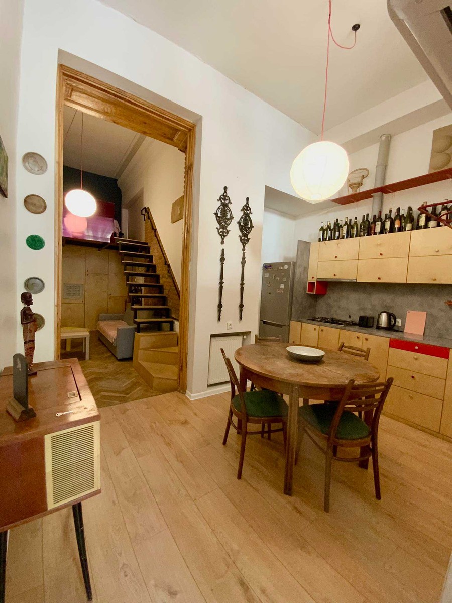 chaikovski st. 8 - 2 rooms