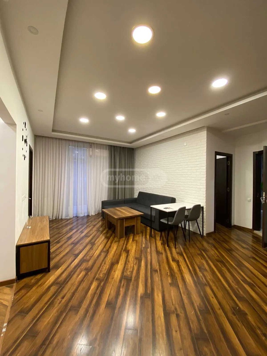 a.razmadze st. - 3 rooms