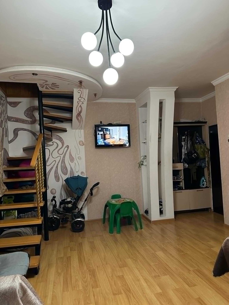 I. Abashidze st. 2 - 3 rooms