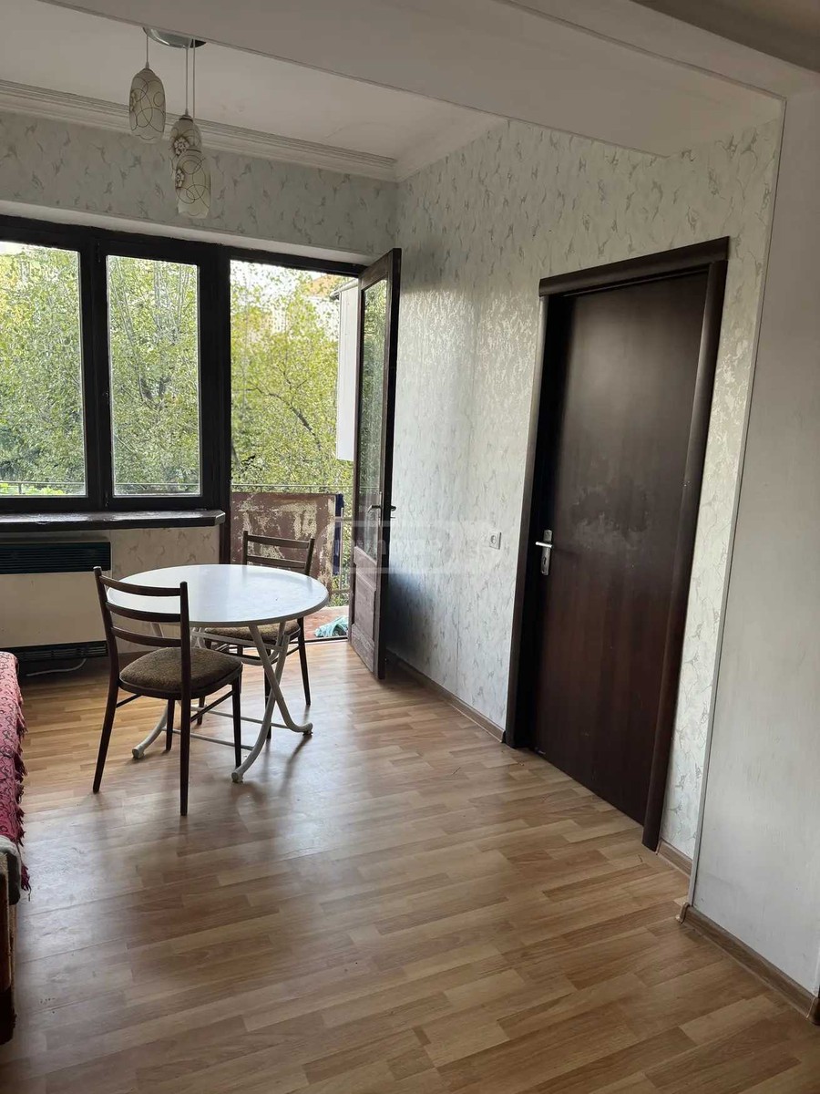 Kazbegi avenue - 3 rooms