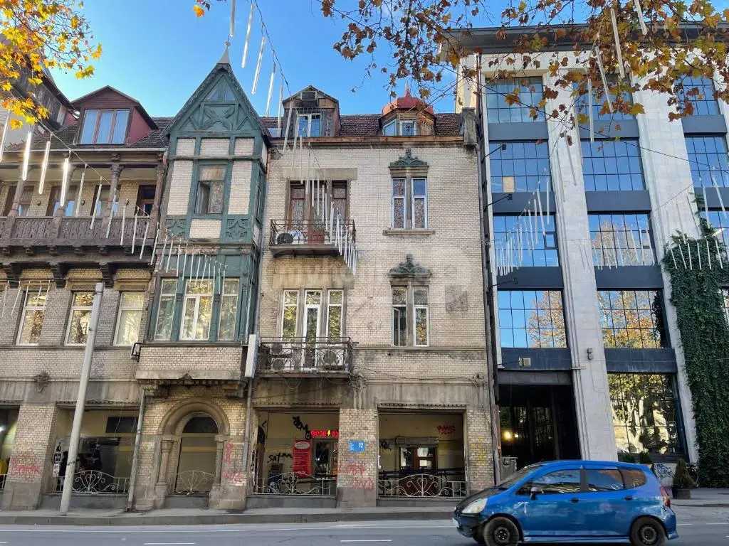 kostava st. - 6 rooms