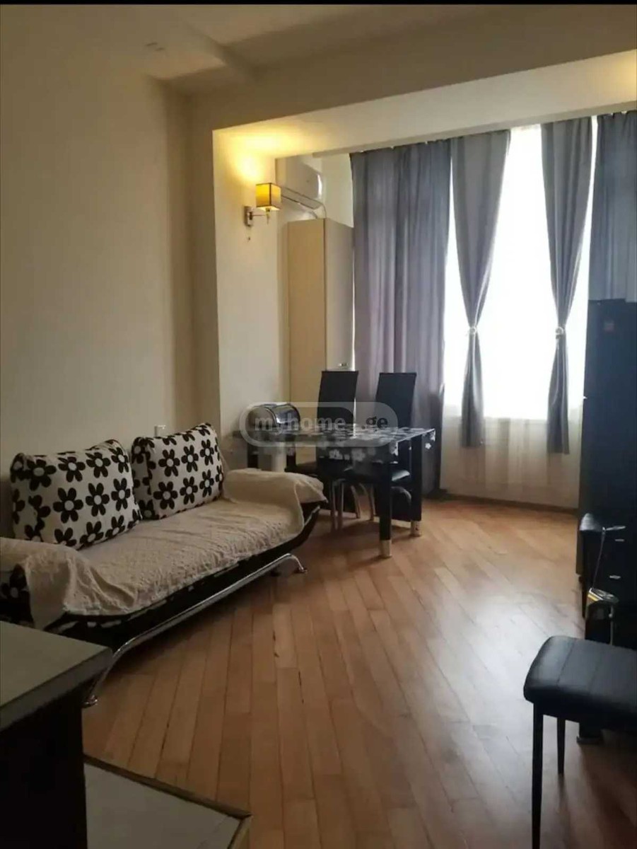 s. cincadze st 36 - 3 rooms