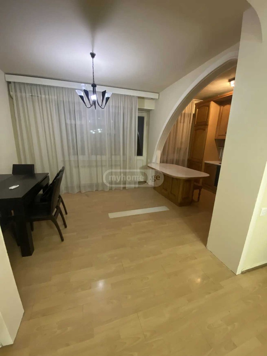 bakhtrioni st. - 4 rooms