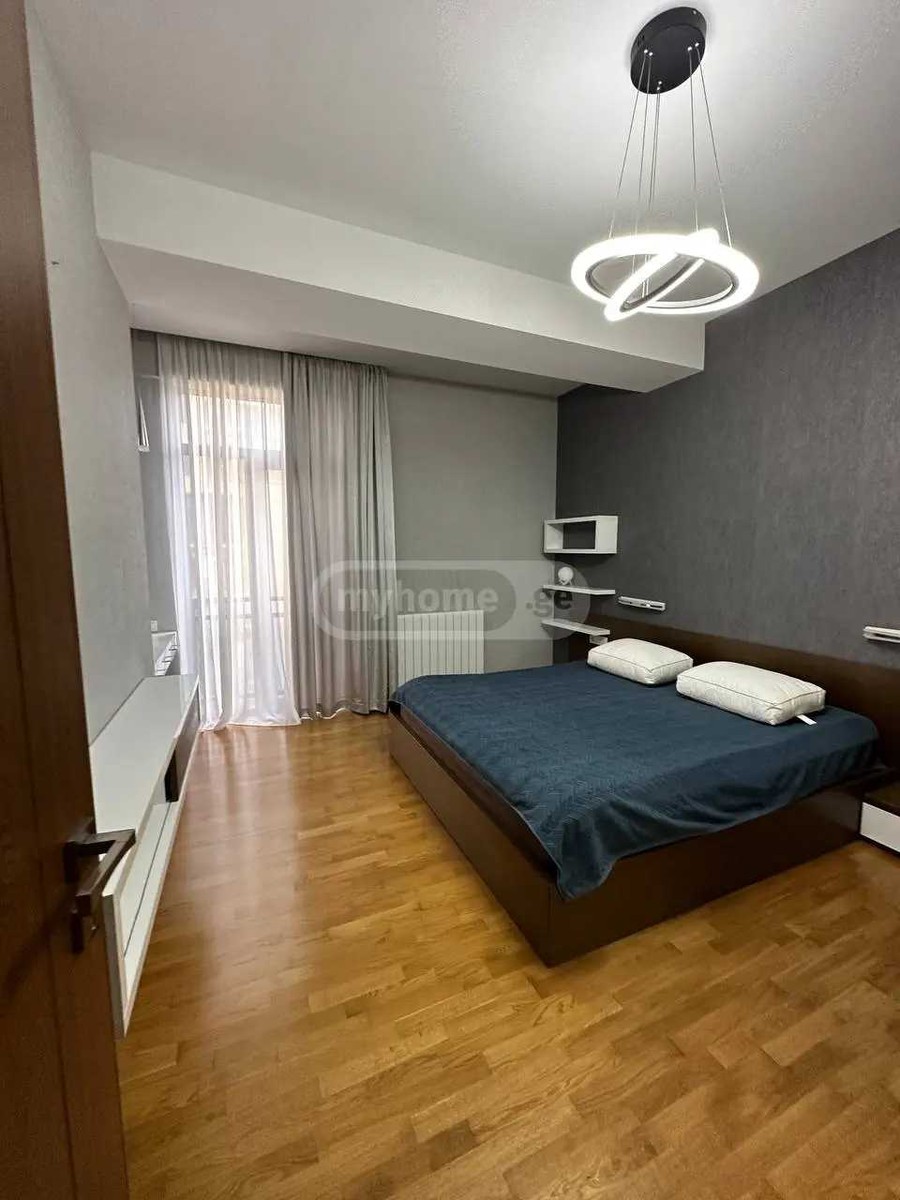 Panaskerteli-Tsitsishvili st. - 4 rooms