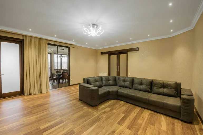 gagarin st. - 4 rooms