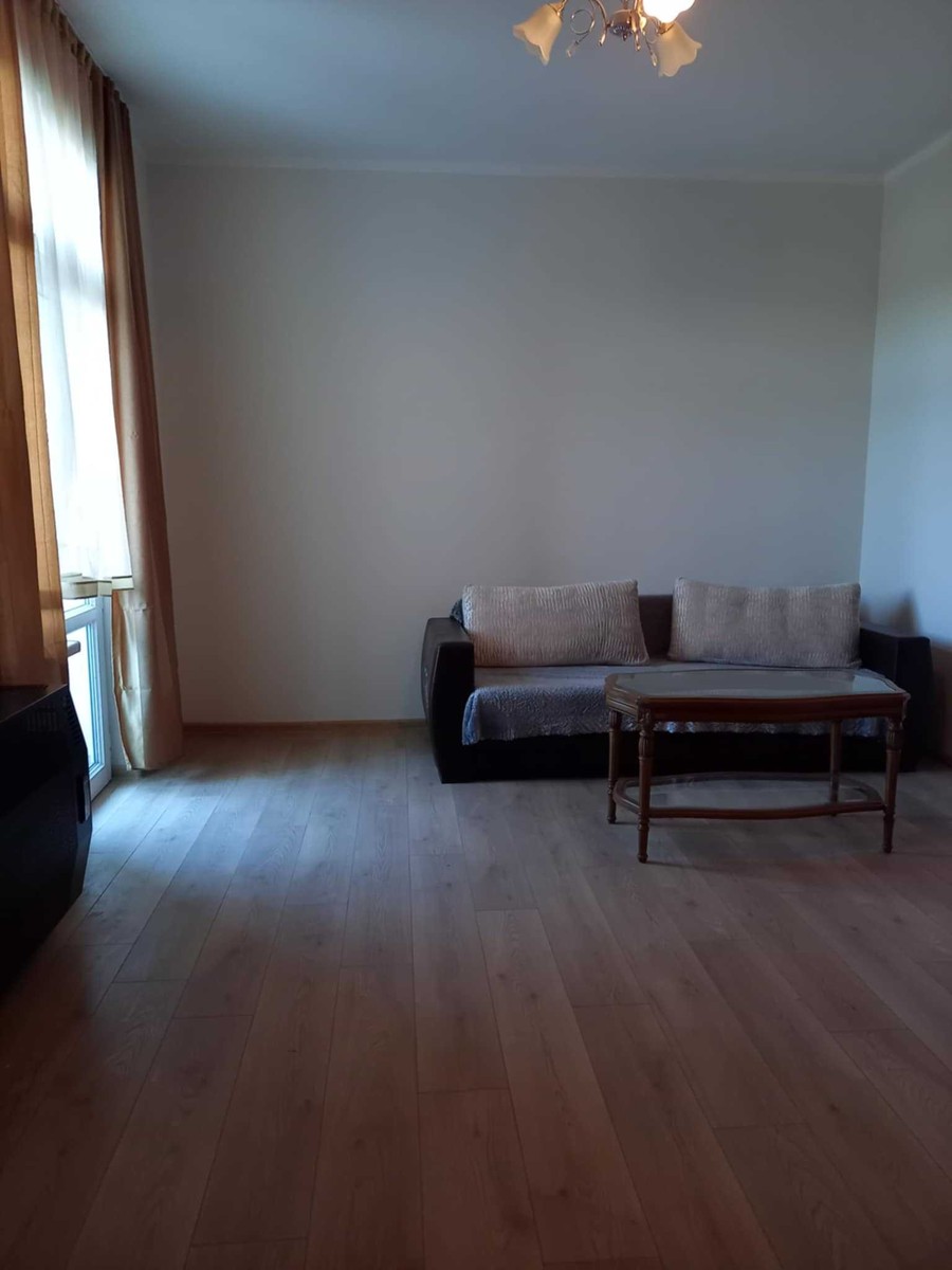 53 - 3 rooms